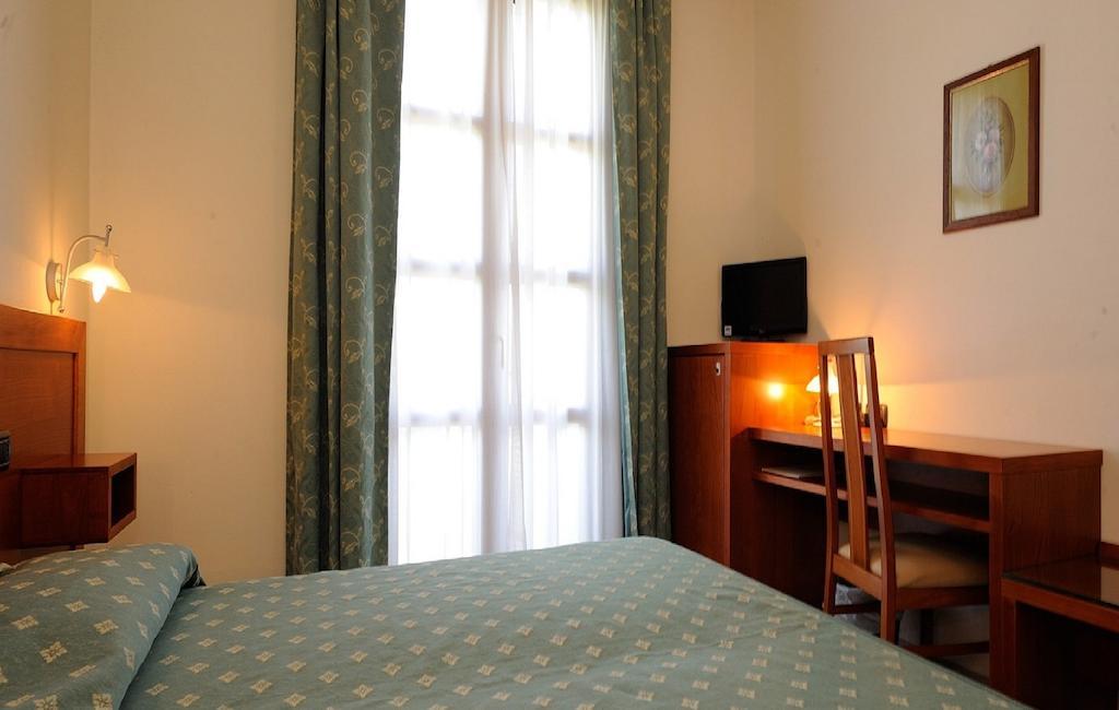 Hotel Fondovalle Città della Pieve Стая снимка